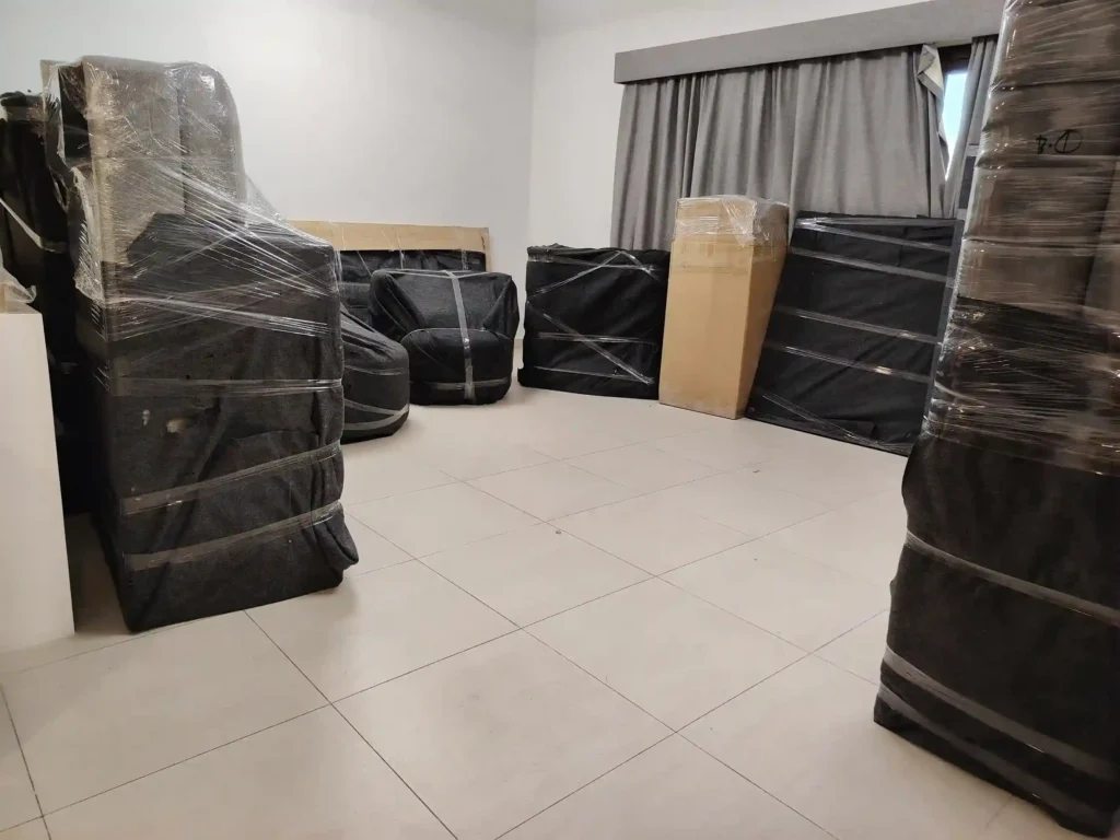 movers in Dubai Studio City